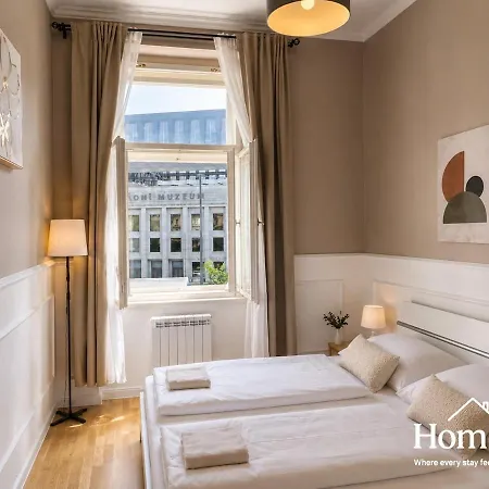 Museum View-prague 1-cozy-2 Brs-lift-netflix Apartmán