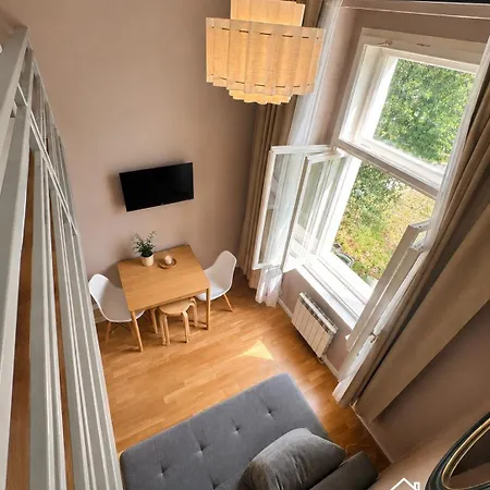 Museum View-prague 1-cozy-2 Brs-lift-netflix *